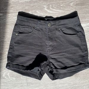 Black Stretchy High-Waisted Shorts